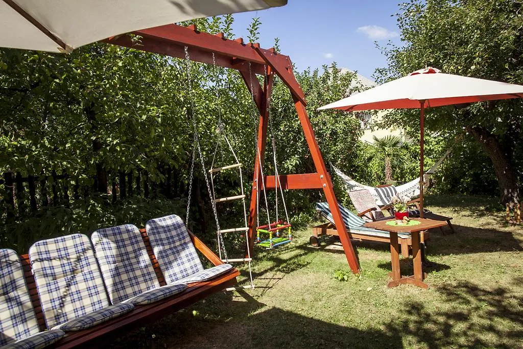 Bacchus Guesthouse Eger Gæstehus
